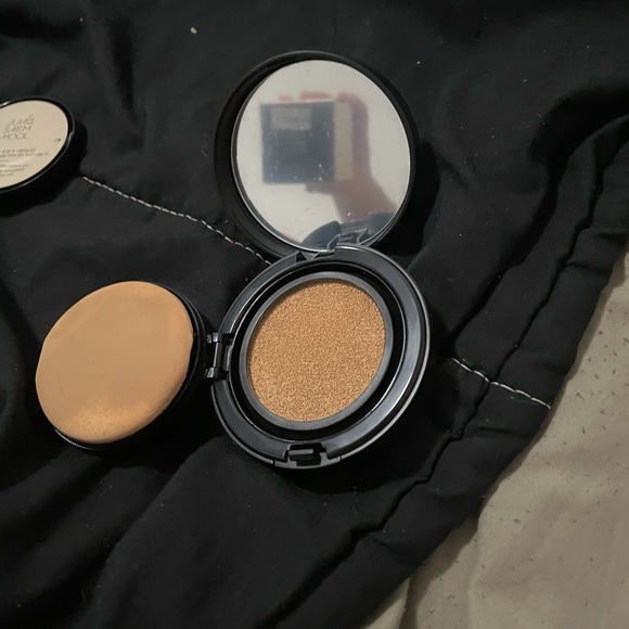 JUNG SAEM MOOL - Longwear Cushion Set at YesStyle! - Picture 3 of 4